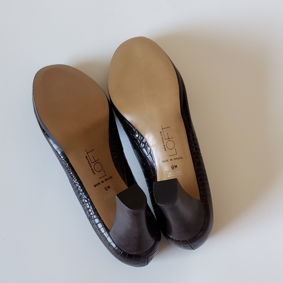 NEW! ANN TAYLOR LOFT BROWN SNAKESKIN HEELS - Picture 6 of 9